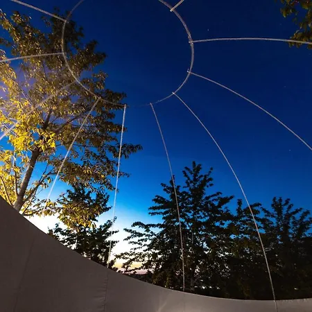 La Bolla Del Borgo. Le Marche Tra Le Stelle. *